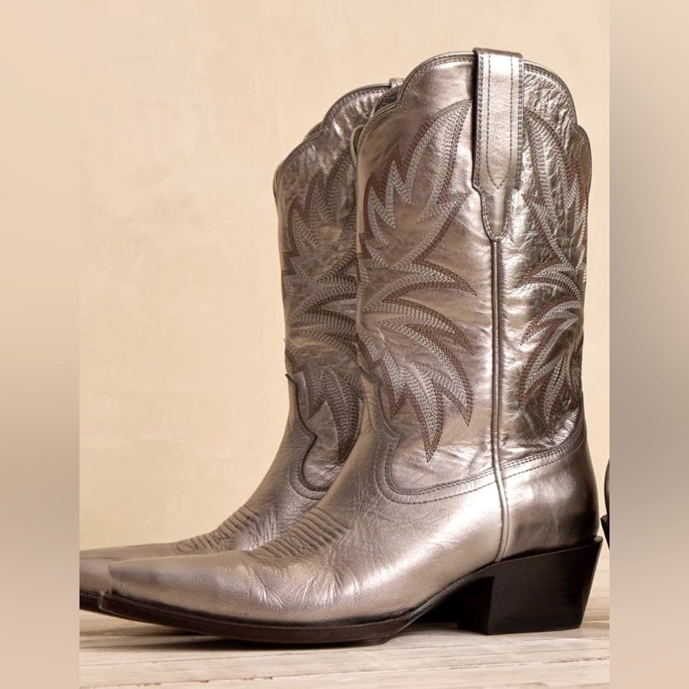 Tecovas silver metallic Sadie western cowboy boots